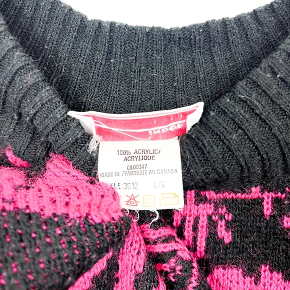 Vintage Hot Pink & Black Floral Sweater - Picture 2 of 11